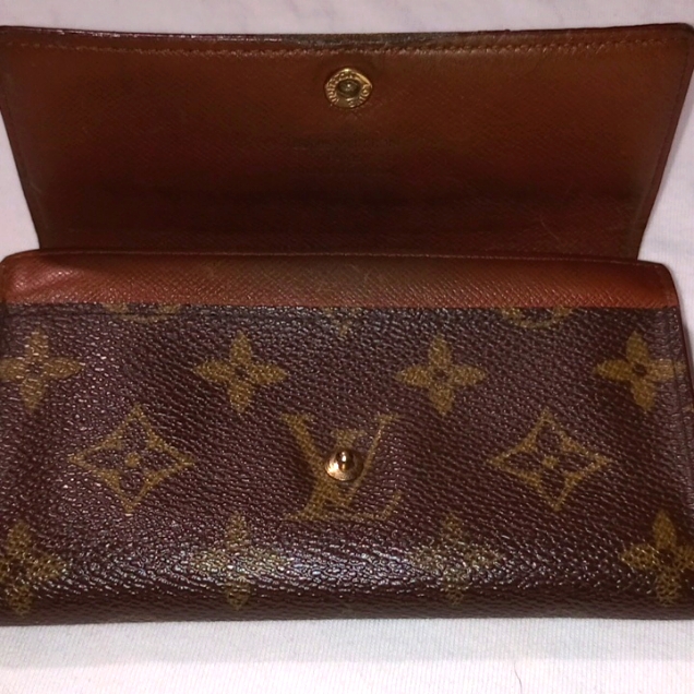Authentic Vintage Lv Wallet